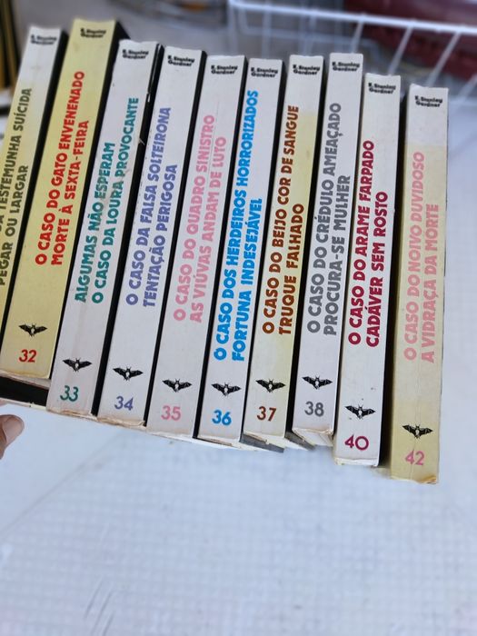 Lote de livros de mistério