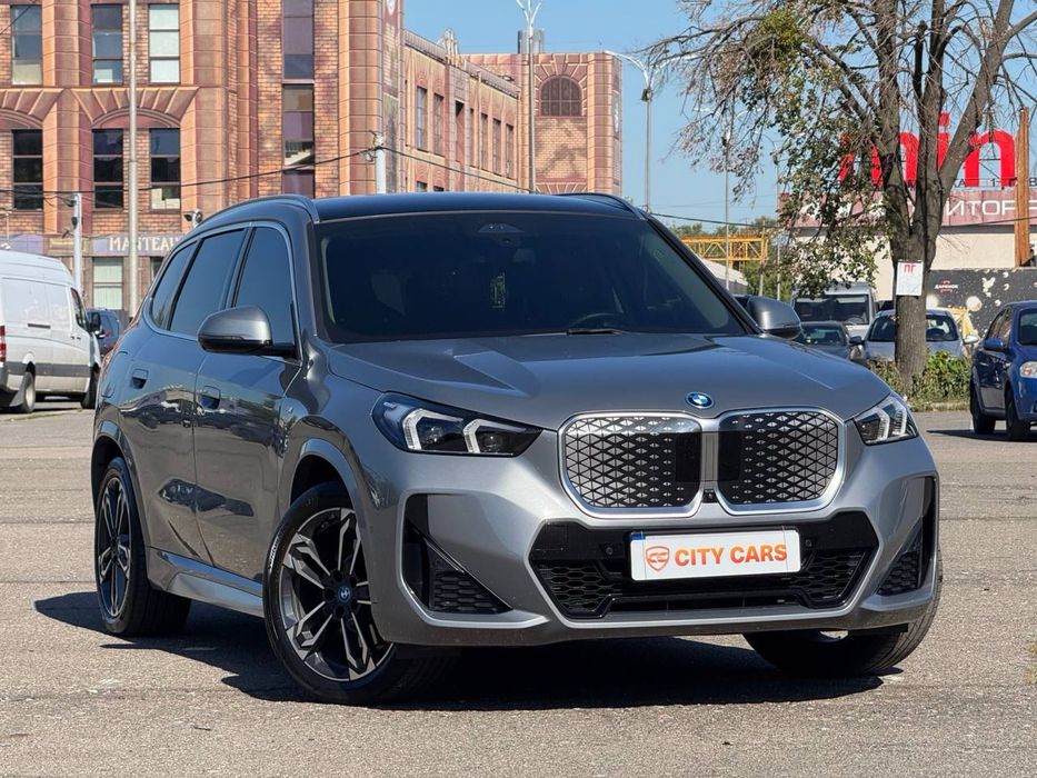 BMW IX1 M 2023 рік, 66.5кВт