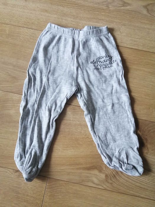 83. Szare spodnie, półśpiochy dziecięce! Śpiochy r. 74 niemowlęce