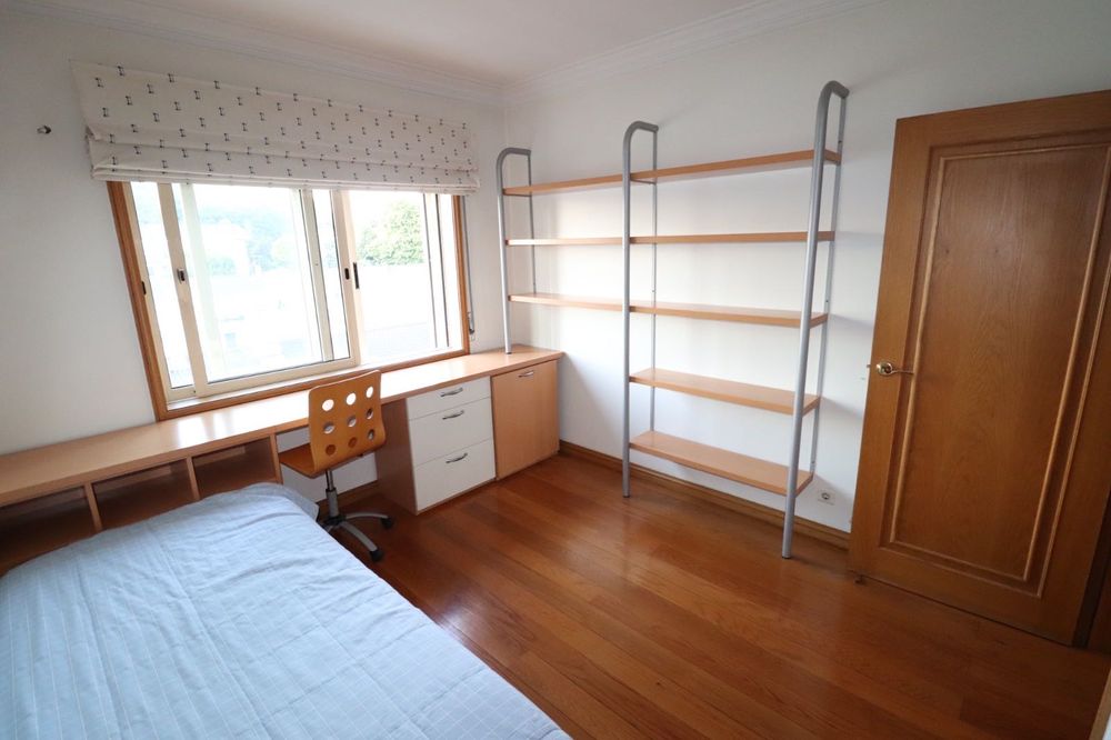 Secretaria + Estante + Prateleira