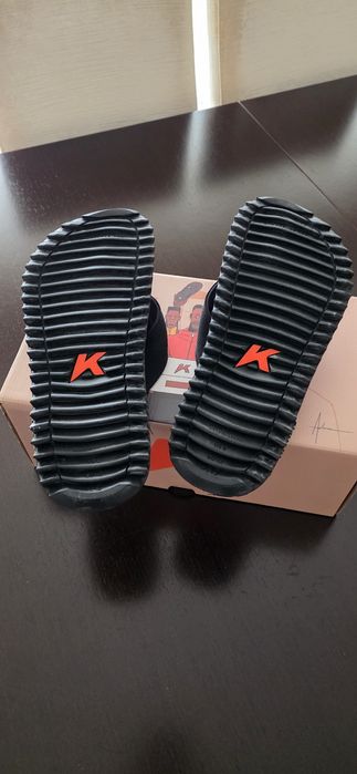 Sandália chinelos KENNER Kivah edição especial