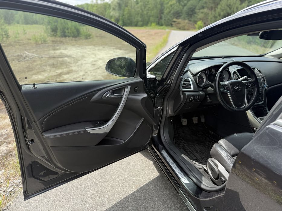 Продам/Обмін Opel Astra J 2012 1.7 дизель
