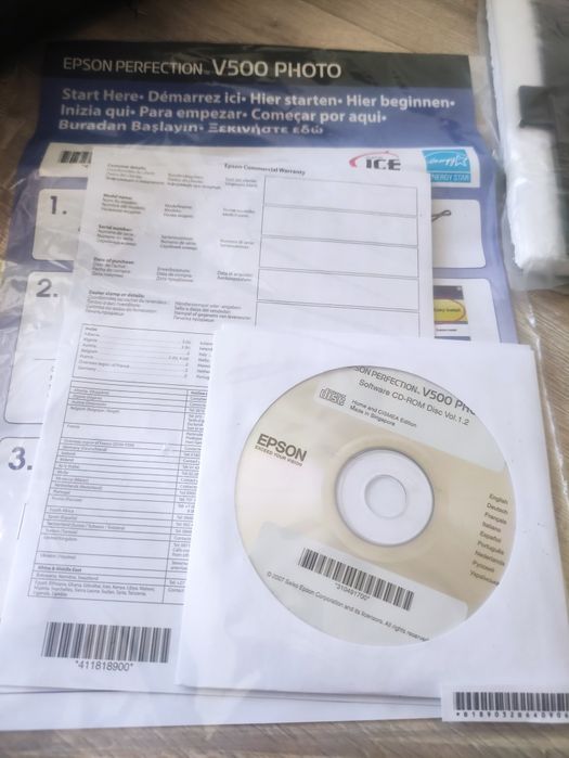 Планшетный сканер EPSON V500 PHOTO