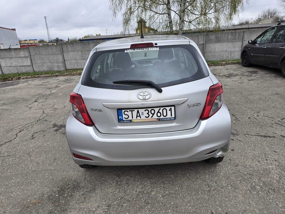 Toyota Yaris 1,4 benzyna Salon Polska