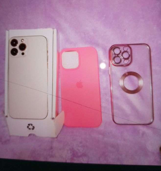 iPhone 13 pro max na caixa 256 gigas dourado