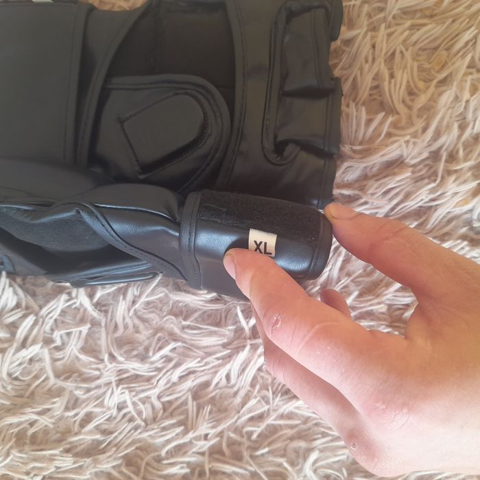 Рукавиці для ММА