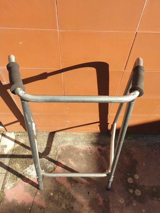 Andarilho para idosos