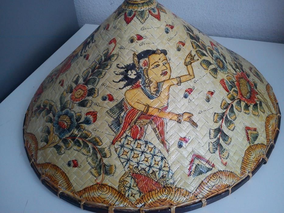 CHapeu japones feito a mäo e pintado a mäo original