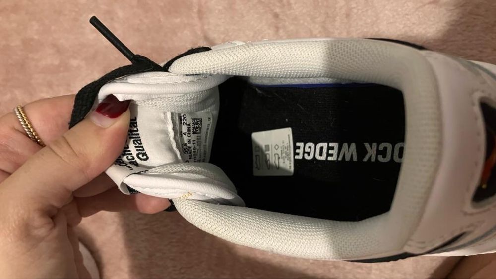 Sapatilhas Puma tam 35