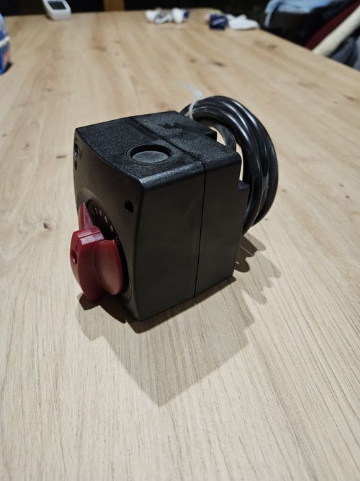 Siłownik elektryczny RED ST06