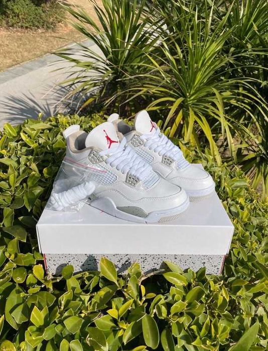 Jordan_4_Retro_White_Oreo_Rozmiar 37.5