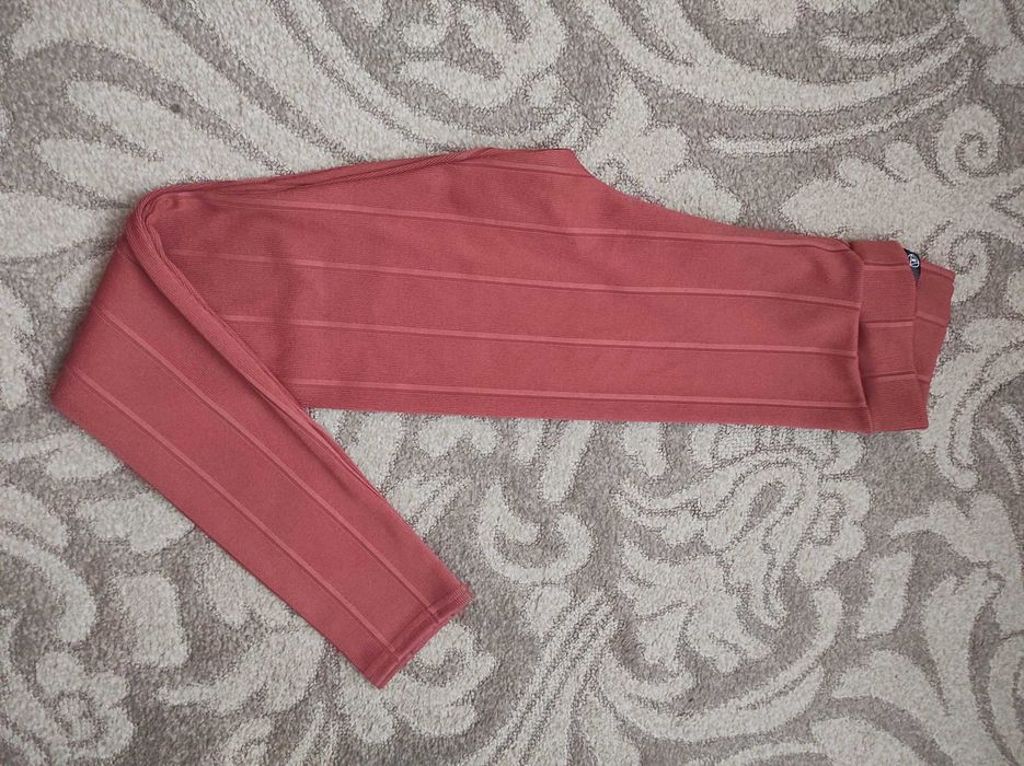 Legginsy prążkowane z wysokim stanem missguided