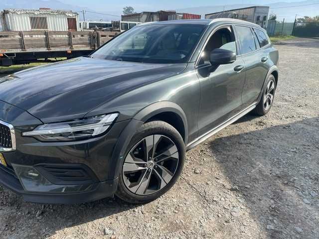 Volvo V60 Cross Country