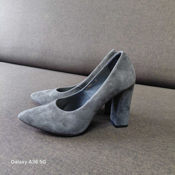 Туфли замшеві 39