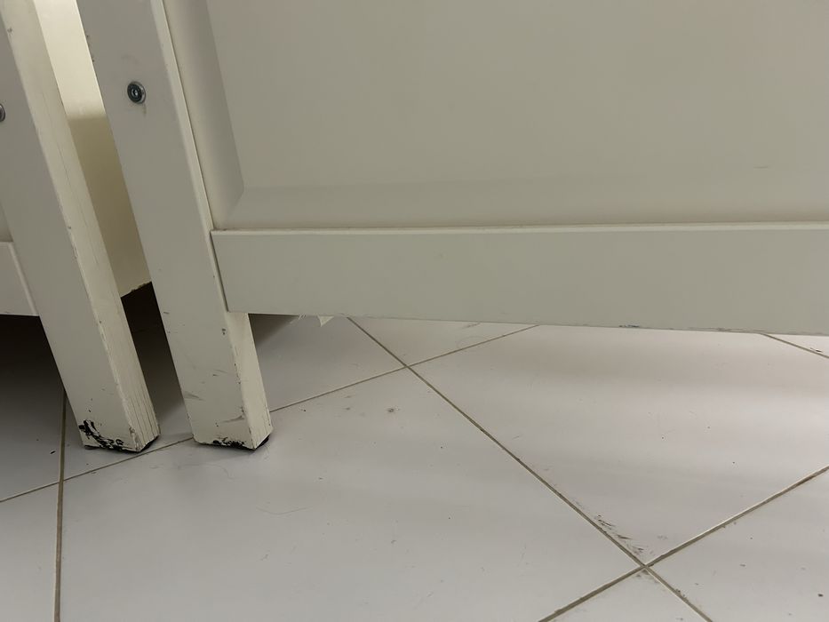 Cama branca solteiro ikea