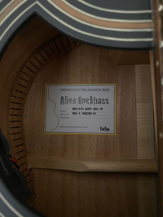 Baixo semi-acústico Warwick RB Alien Standard 5 BK