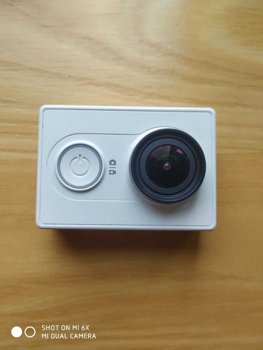 Екшн-камера Xiaomi Yi Action Camera (White)