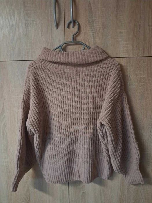 Sweter beżowy damski