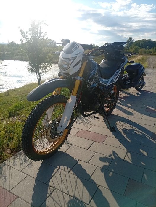 Продам сенке 250