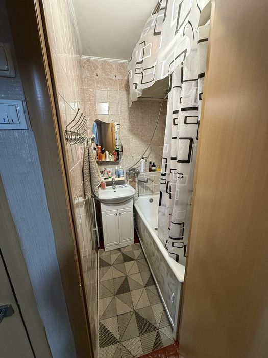 Продам квартиру 3 кімнатну Золотоноша