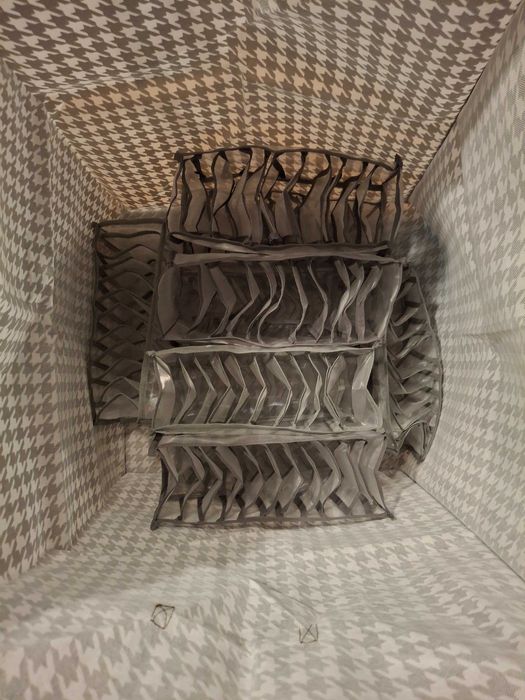 Caixas de Arrumação de Roupa