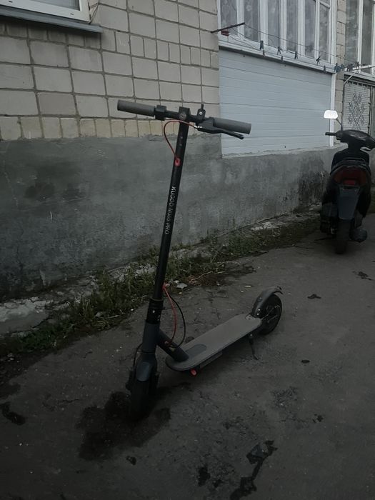 Електро самокат KUGO M365 PRO