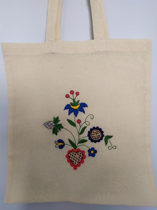 Ręcznie haftowana torba z kaszubskim wzorem - nr 9