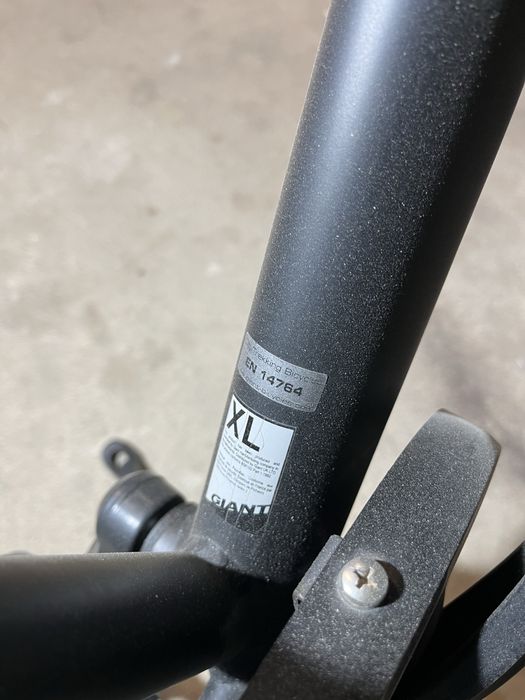 Rower Meski XL Giant Tourer CS super stan