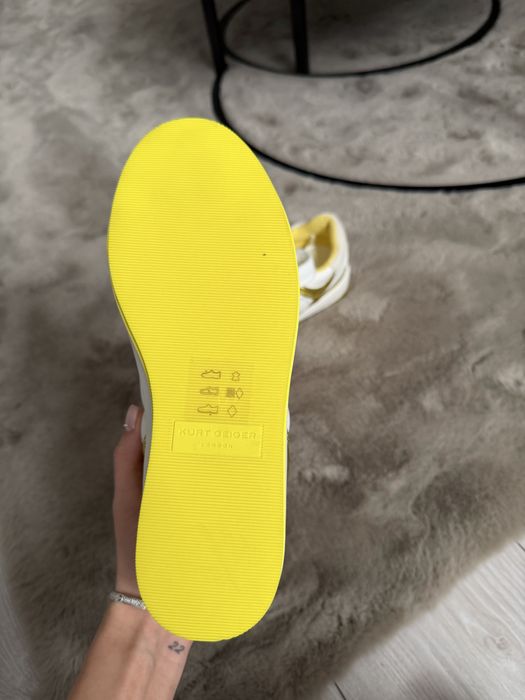 Нові кросівки kurt geiger, розмір 36