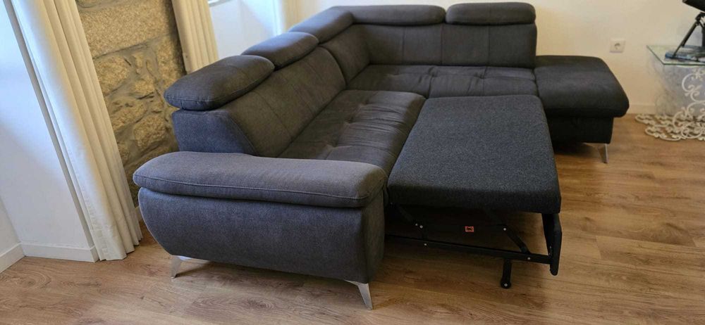 Sofá-cama 220x260cm com arrumação – ótimo estado!