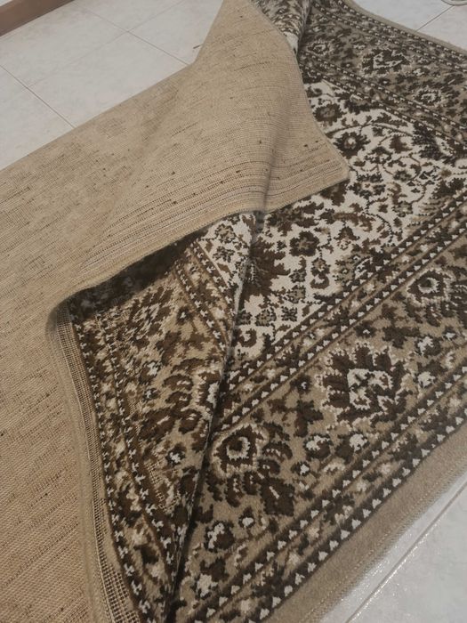 Tapete Clássico Bege e Castanho - 150x200 cm