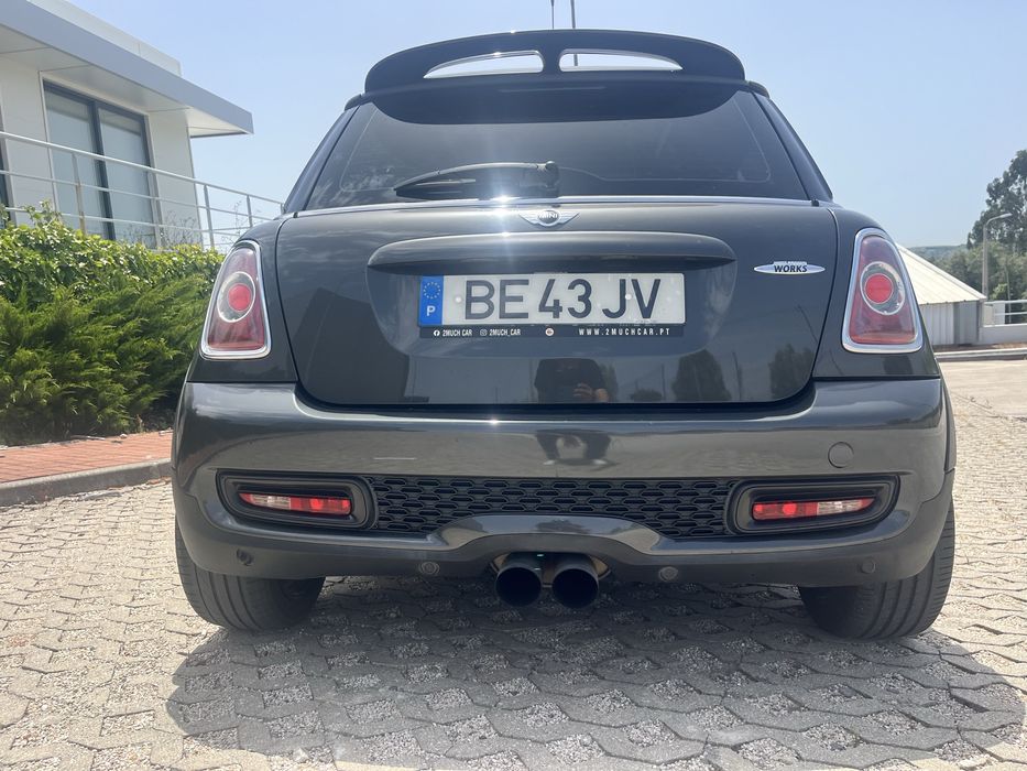 Mini John Cooper Works 2010