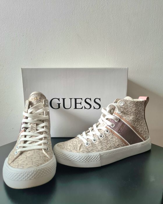 Buty Guess trampki za kostkę skórzane logowane 35