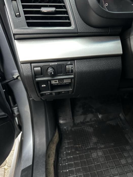 Subaru Legacy 2012