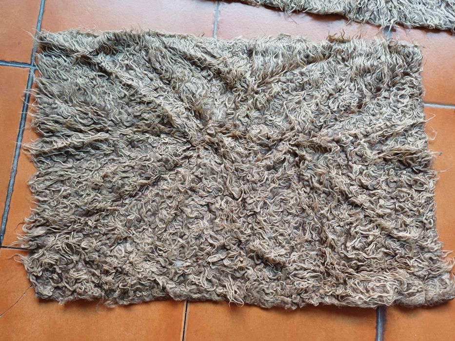 Conjunto 4 tapetes castanhos