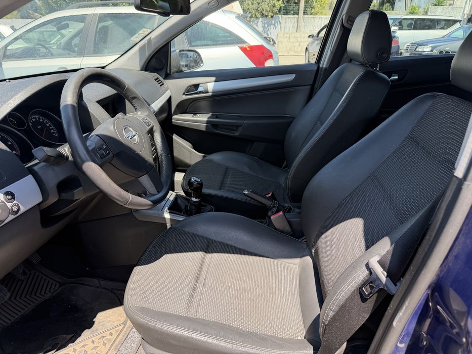 Opel Astra 1.7cdti caravan COSMO