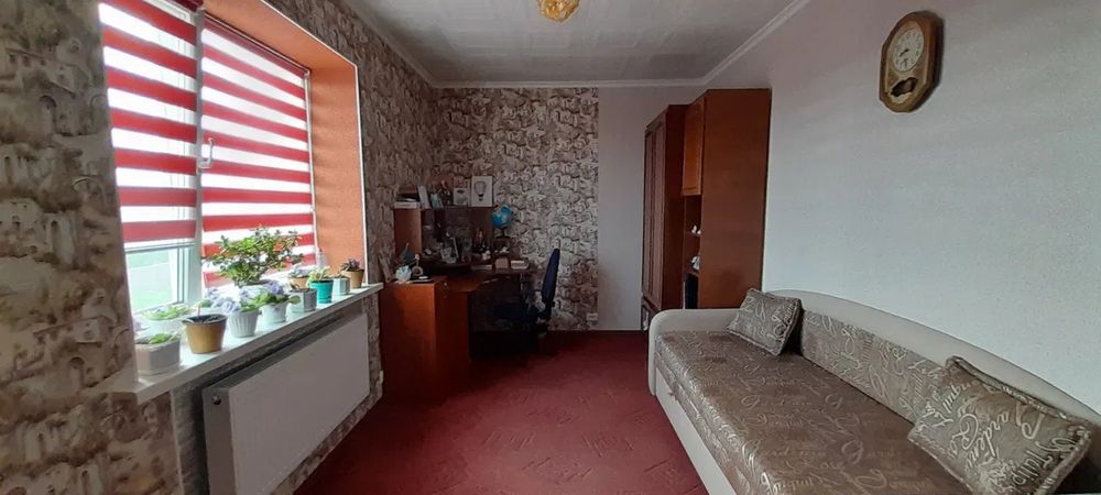 Продам добротний 2-о поверховий будинок. Район С.Балашівка.