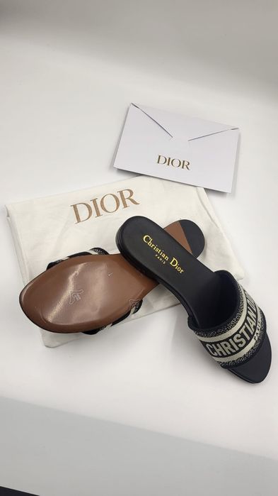 Klapki Dior - nowe