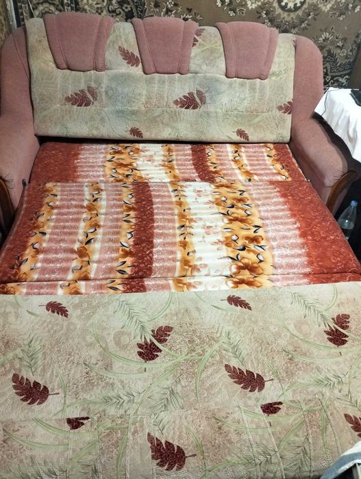 Диван вживаний,двомісний