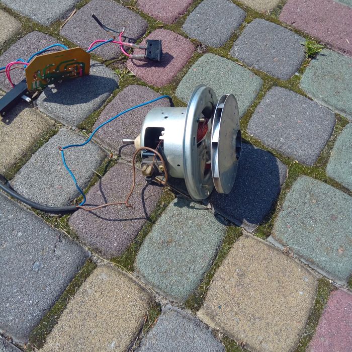 Двигун пилососа 500грн.Електро двигун 2,2 Квт.