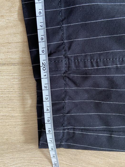 Smog L męskiw szorty chinosy krótkie spodenki czarne prążek