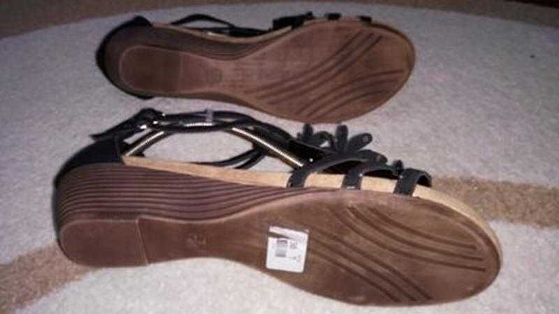 Нові Lilley босоніжки 40 р