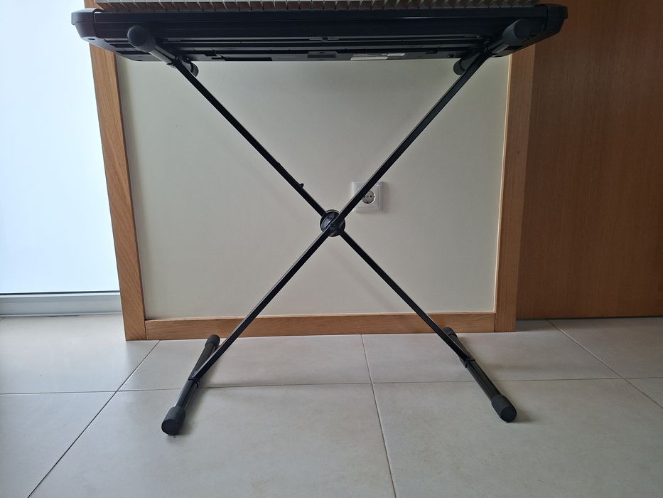 Teclado + peça de suporte