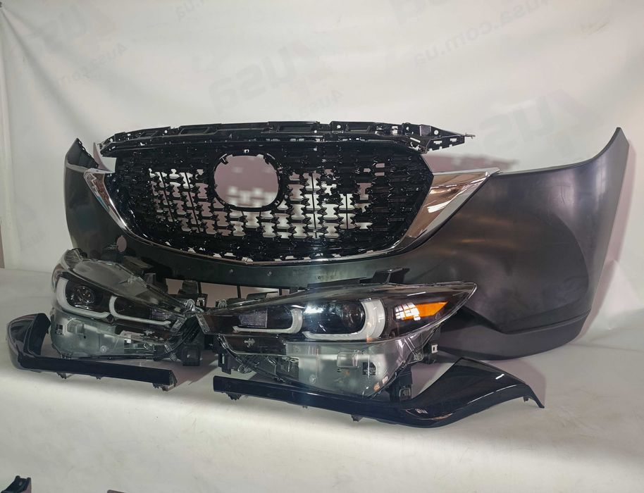 Решітка радіатора Mazda CX5 2022