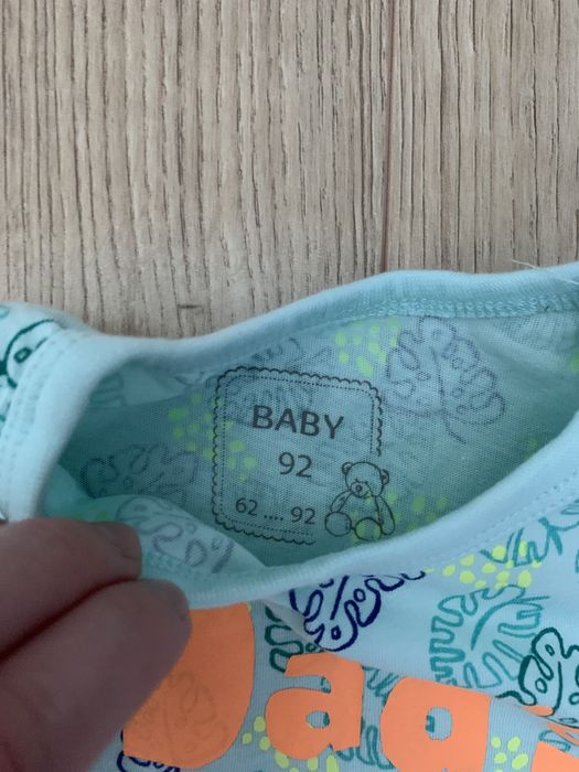 Body dziecięce dla Twojego dziecka bez rękawów r. 92