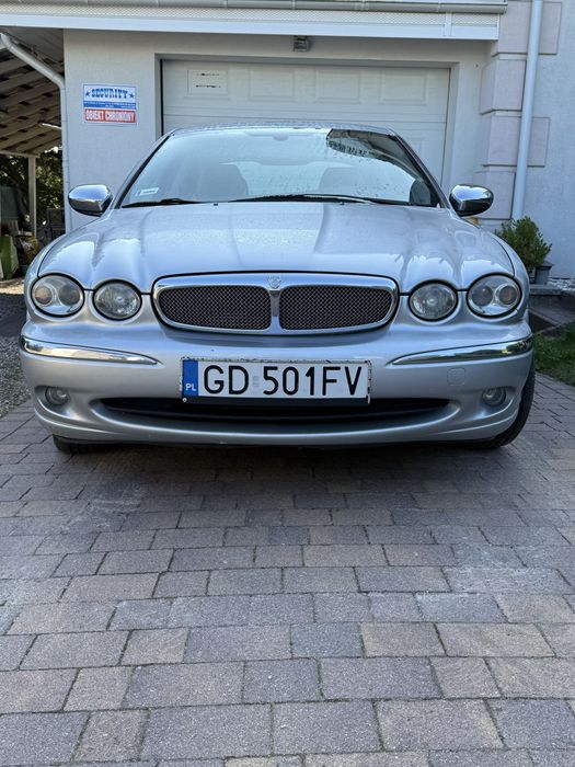 Jaguar X-Type