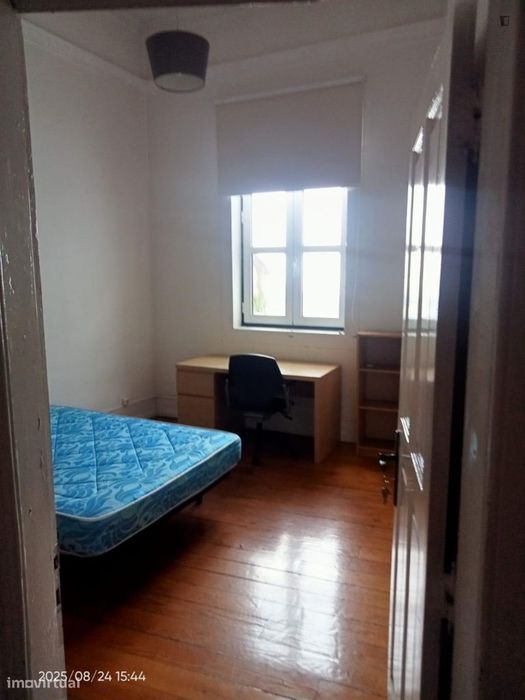 Quarto - localizado em Covilha
