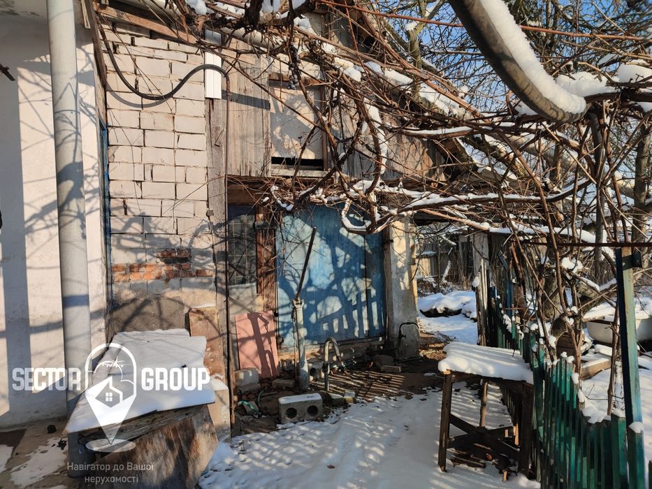 Продаж будинку під Києвом