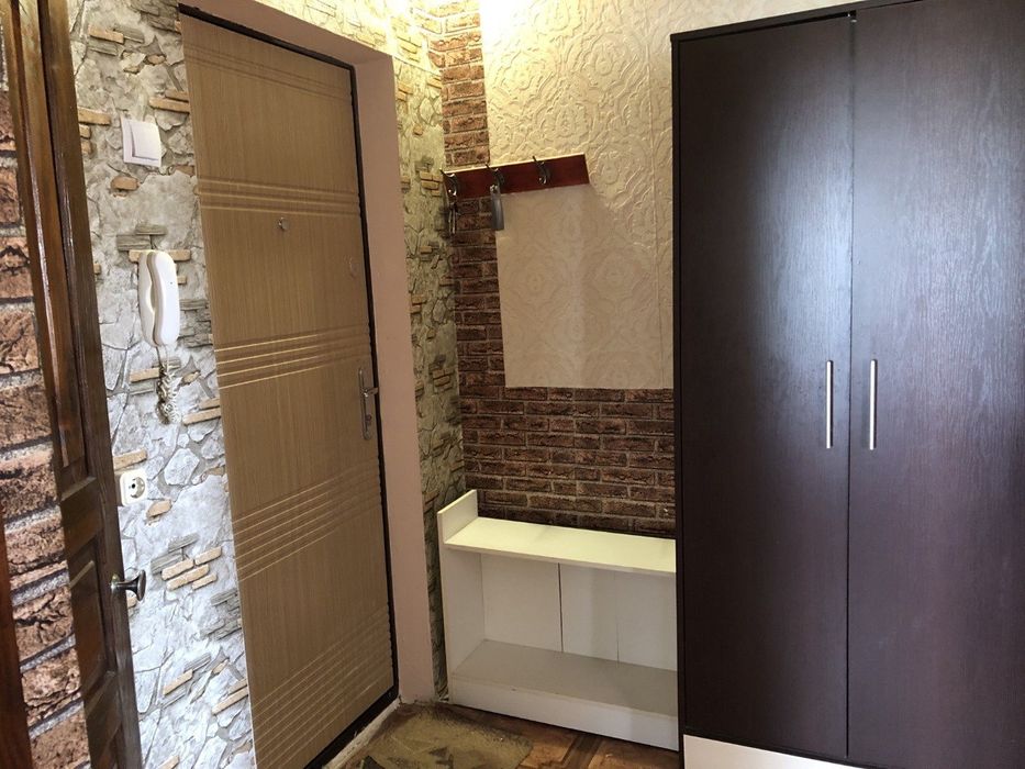 Здам 1 кімнатну квартиру на Харківській 7 поверх 3