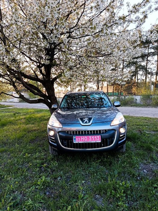 Peugeot 4007 2011 року